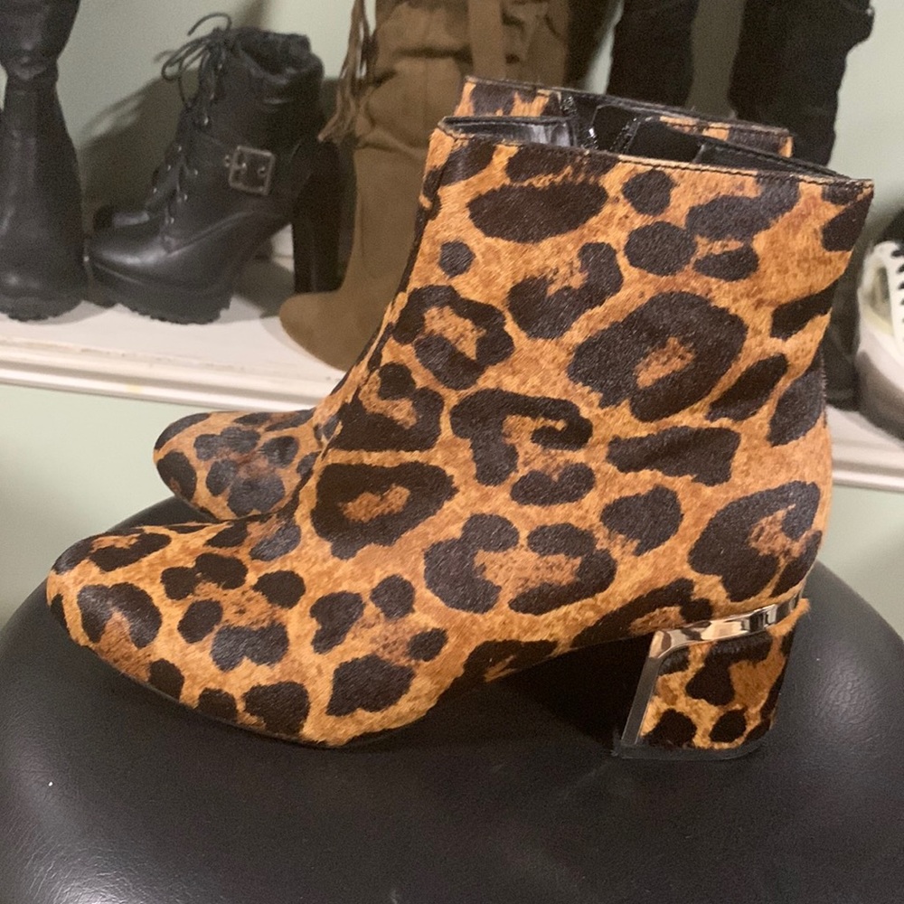 DKNY Booties Sale 🦁
